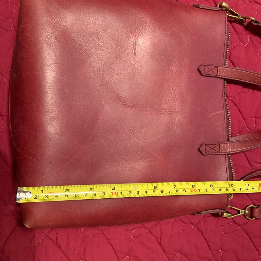 Madewell small transport tote in burgundy